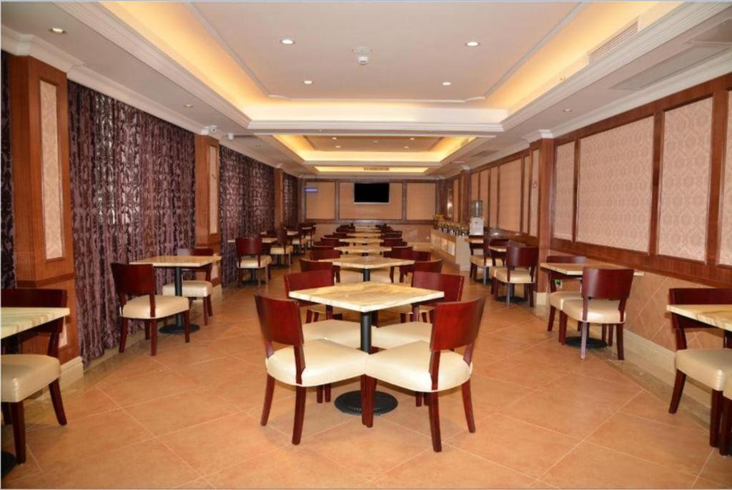 Vienna Classic Hotel Qingyuan Taihe Ancient Cave Scenic Area מראה חיצוני תמונה