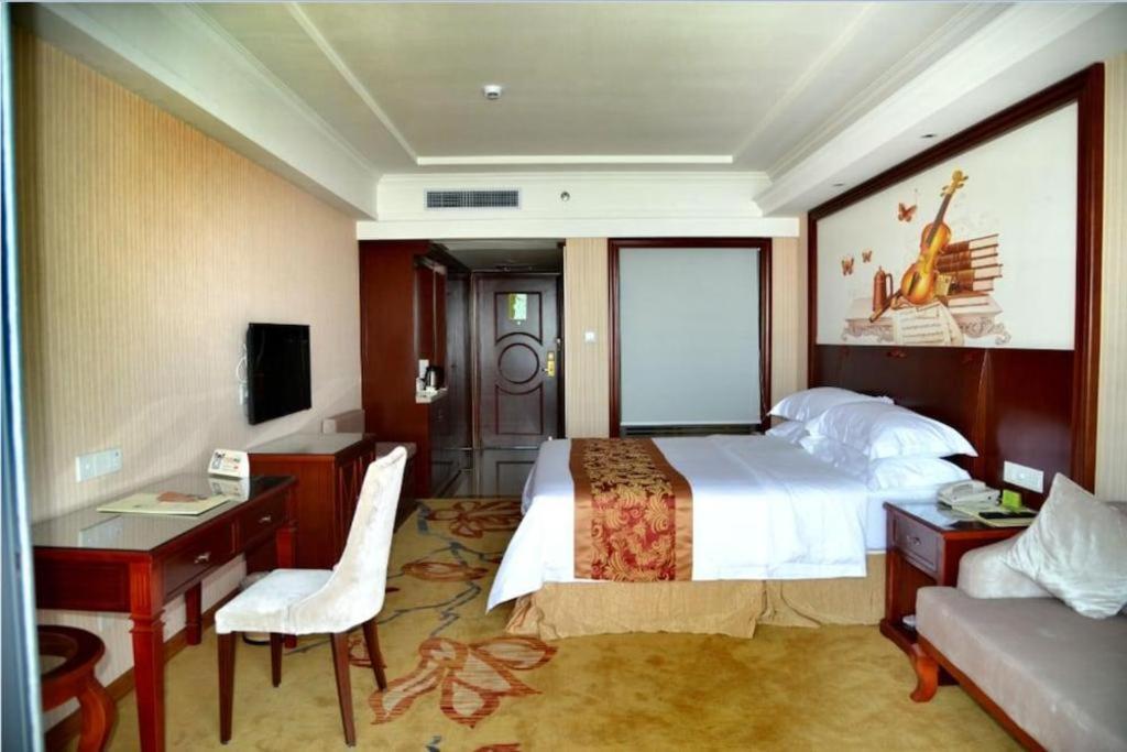 Vienna Classic Hotel Qingyuan Taihe Ancient Cave Scenic Area מראה חיצוני תמונה
