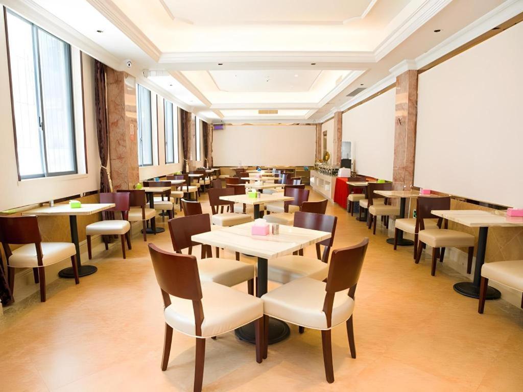 Vienna Classic Hotel Qingyuan Taihe Ancient Cave Scenic Area מראה חיצוני תמונה