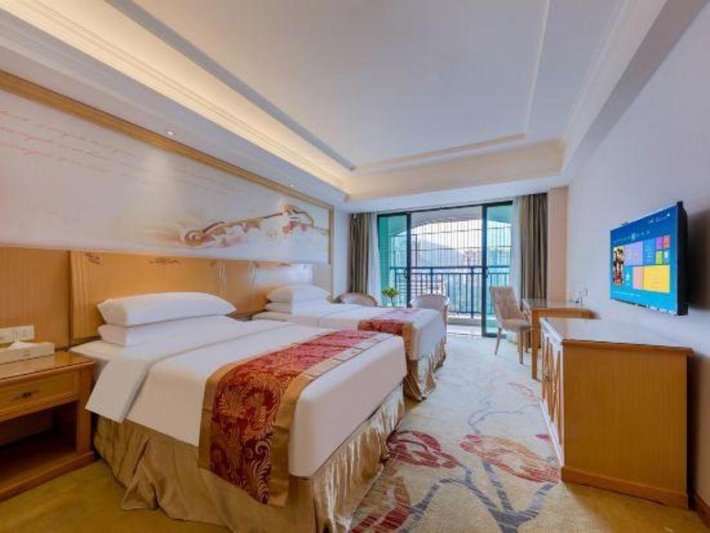 Vienna Classic Hotel Qingyuan Taihe Ancient Cave Scenic Area מראה חיצוני תמונה