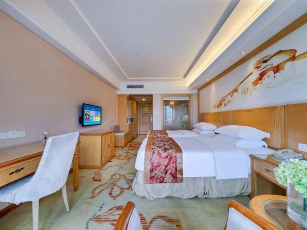 Vienna Classic Hotel Qingyuan Taihe Ancient Cave Scenic Area מראה חיצוני תמונה