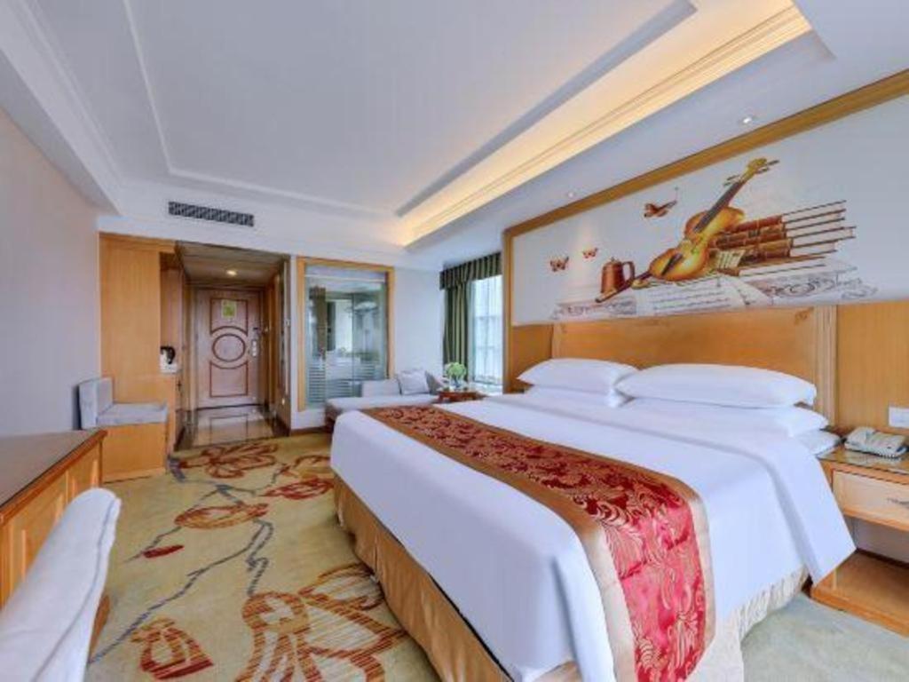 Vienna Classic Hotel Qingyuan Taihe Ancient Cave Scenic Area מראה חיצוני תמונה
