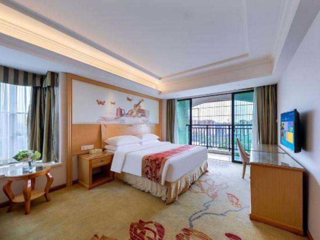 Vienna Classic Hotel Qingyuan Taihe Ancient Cave Scenic Area מראה חיצוני תמונה