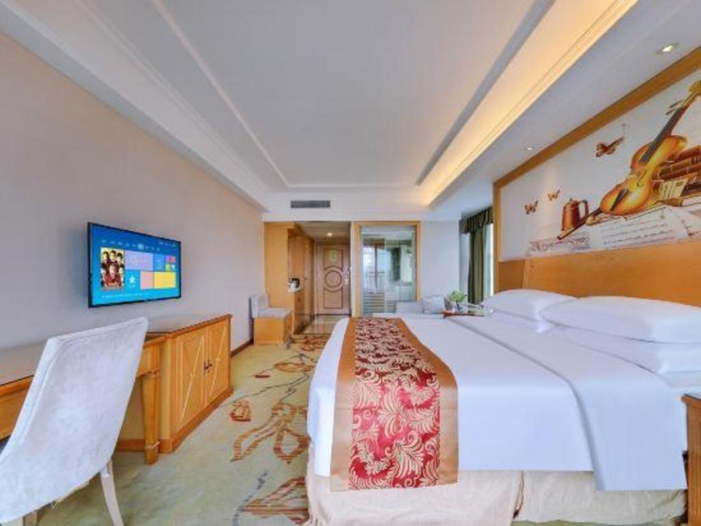Vienna Classic Hotel Qingyuan Taihe Ancient Cave Scenic Area מראה חיצוני תמונה