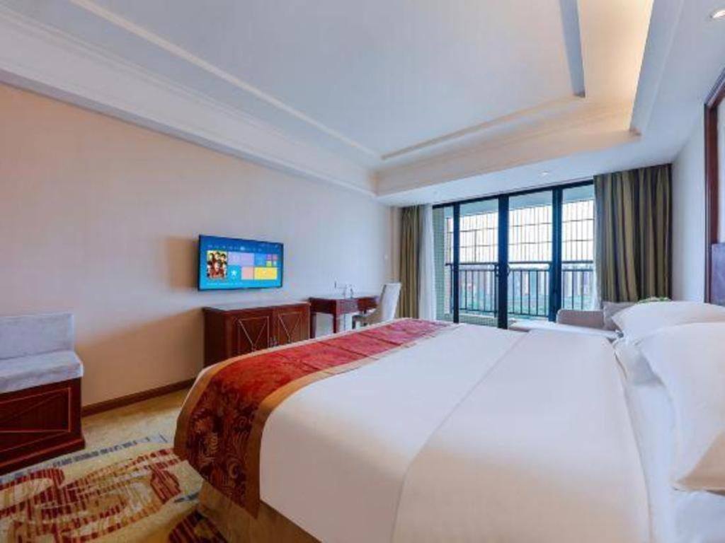 Vienna Classic Hotel Qingyuan Taihe Ancient Cave Scenic Area מראה חיצוני תמונה