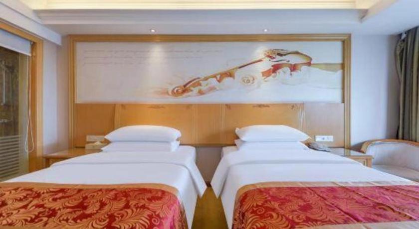 Vienna Classic Hotel Qingyuan Taihe Ancient Cave Scenic Area מראה חיצוני תמונה