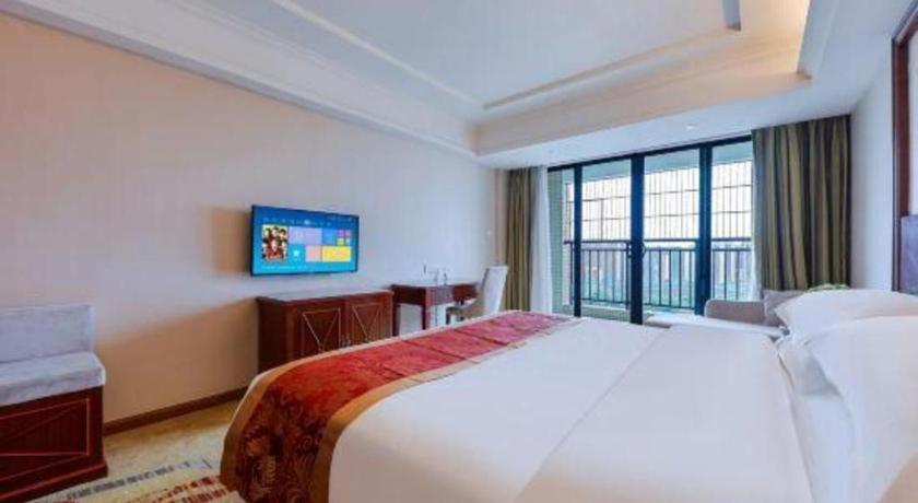 Vienna Classic Hotel Qingyuan Taihe Ancient Cave Scenic Area מראה חיצוני תמונה