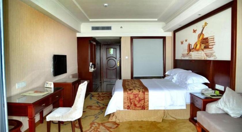 Vienna Classic Hotel Qingyuan Taihe Ancient Cave Scenic Area מראה חיצוני תמונה