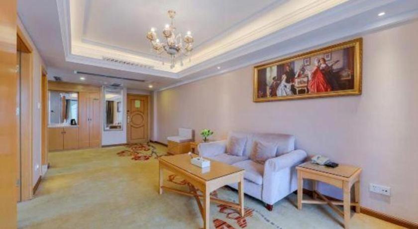 Vienna Classic Hotel Qingyuan Taihe Ancient Cave Scenic Area מראה חיצוני תמונה